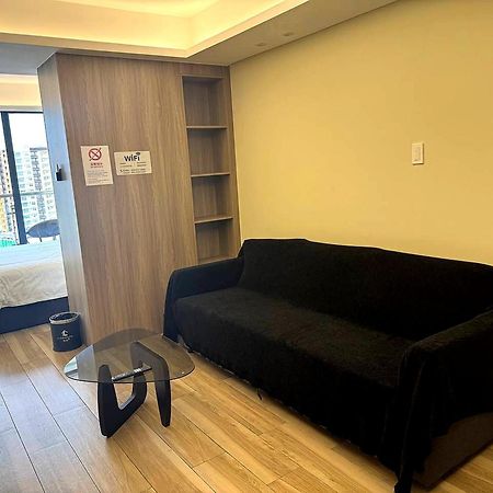 L Condotel Paranaque City Екстер'єр фото