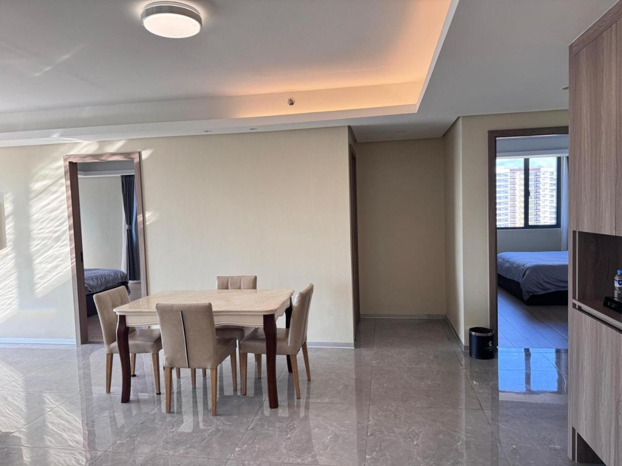 L Condotel Paranaque City Номер фото