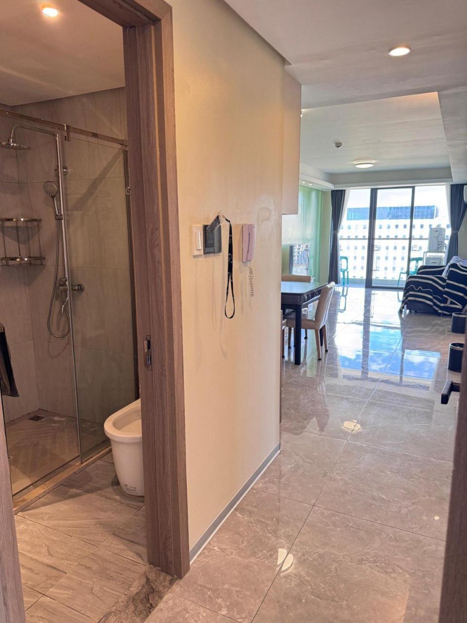 L Condotel Paranaque City Номер фото